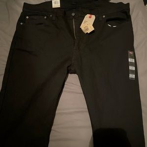 Levi’s Black Jeans